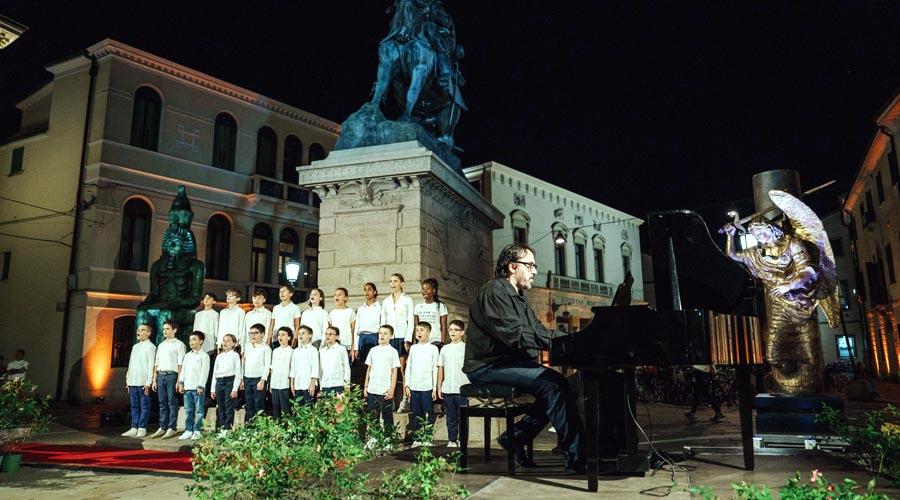 20250920_Ro_03_Stagione2025-2026_PaoloLazzarini_Coro