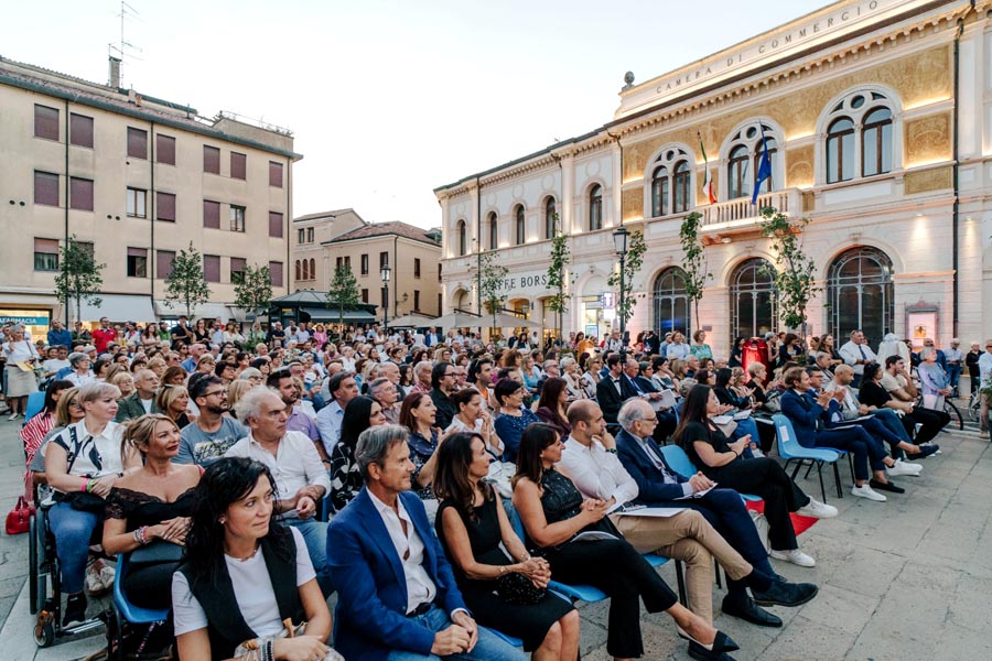 20250920_Ro_09_Stagione2025-2026_pubblico