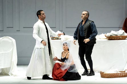 20251202_Ts_04_Barbiere-Nozze_LeNozzeDiFigaro_phFabioParenzan
