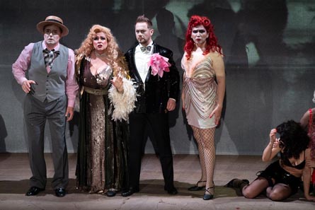 20260201_Ts_02_Mahagonny_scena_phFabioParenzan