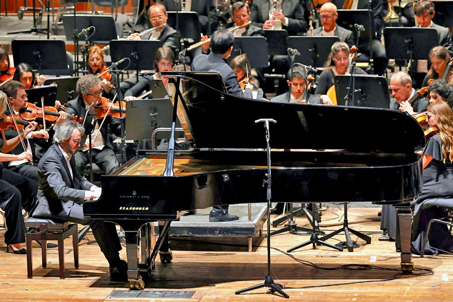 20260426_01_Ge_ConcertoAlexanderGadjievSamuelLee_Facebook