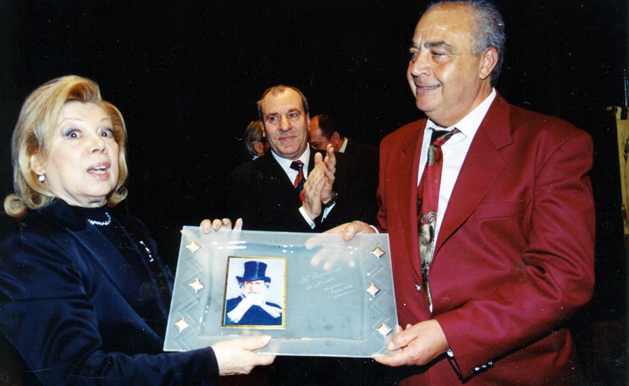 200207_09_OmaggioAMirellaFreni_PremioVerdiDOro2005_facebook 200207_09_OmaggioAMirellaFreni_PremioVerdiDOro2005_facebook
