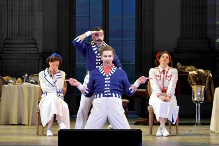 20260414_05_Chicago_CosiFanTutte_panoramica_phCoryWeaver