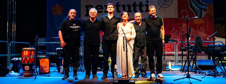 20260808_Fe_06_AmbraBianchi&SilkRoad_saluti